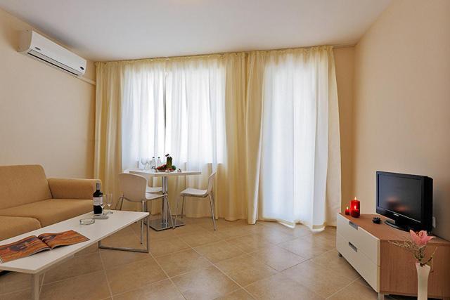 Emberli Aparthotel Lozenets Rom bilde