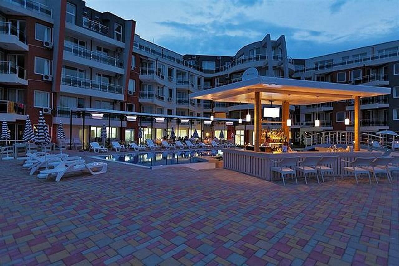 Emberli Aparthotel Lozenets Eksteriør bilde